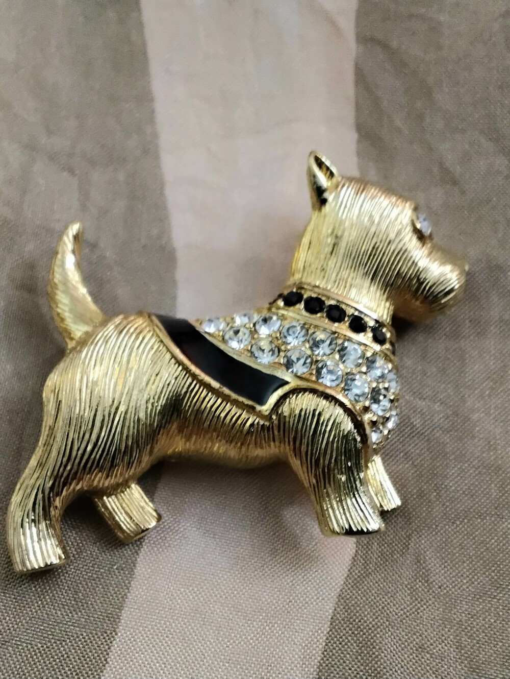 Vintage Swarovski Terrier Dog Brooch/pin